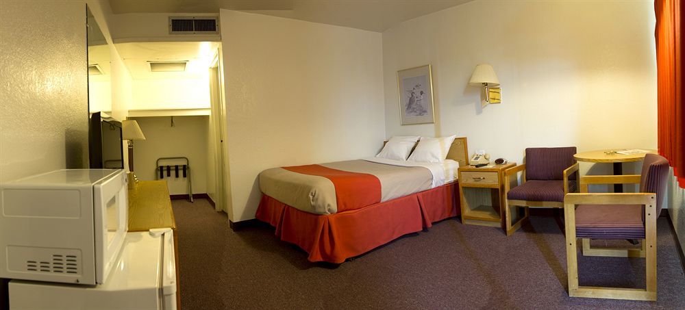 Capitol Inn & Suites Pierre Ngoại thất bức ảnh