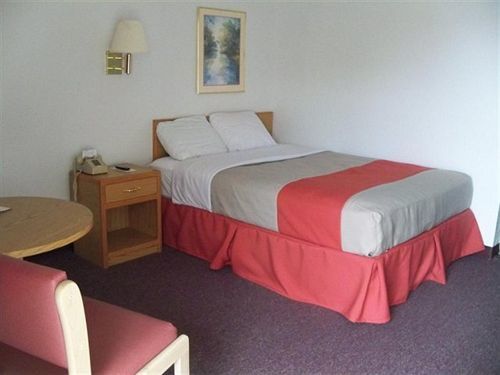 Capitol Inn & Suites Pierre Ngoại thất bức ảnh